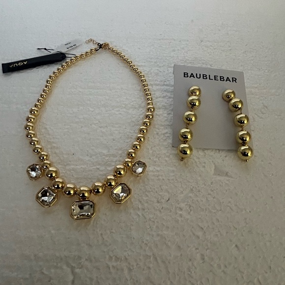 AQUA Baublebar Jewelry - AQUA & BaubleBar Gold Necklace and Earring Set